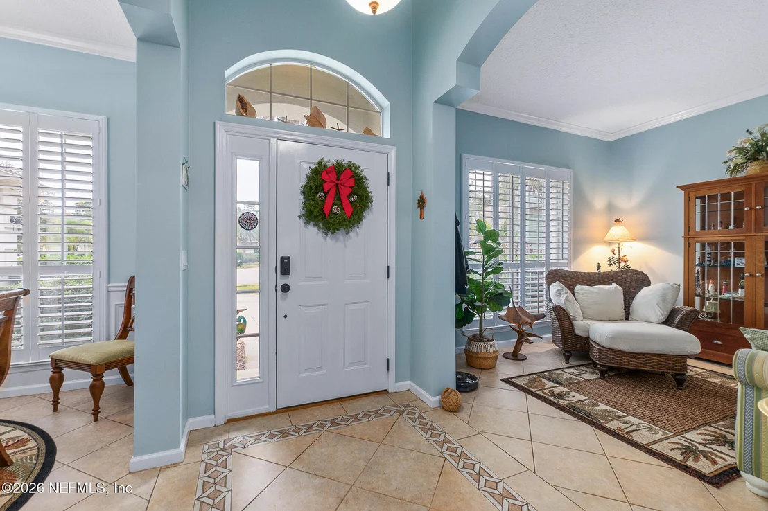Photo of 376 VALVERDE Lane