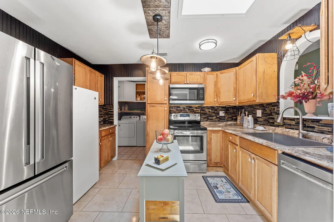 Photo of 178 SEGOVIA Road