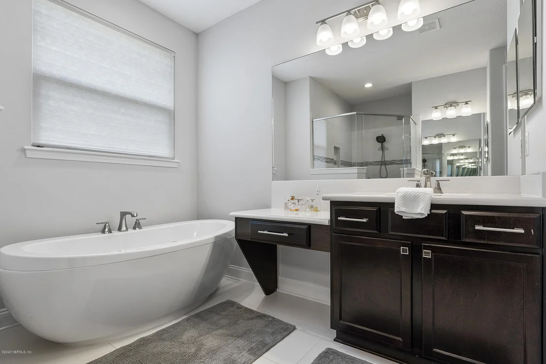 Photo of 4051 ARBOR MILL Circle