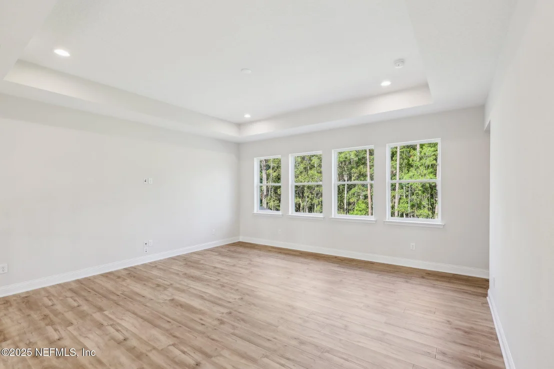 Photo of 716 PALM CREST Drive