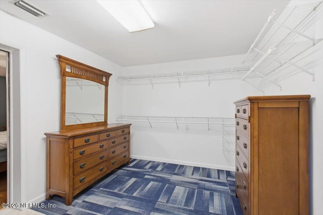 Photo of 1425 OAK HAVEN Road