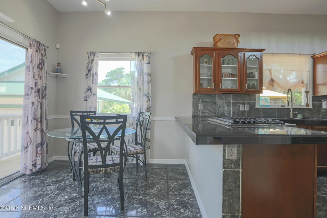 Photo of 304 GENOA Road
