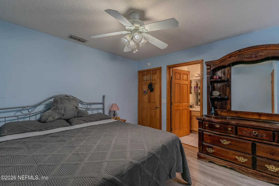 Photo of 1801 LAKE Road
