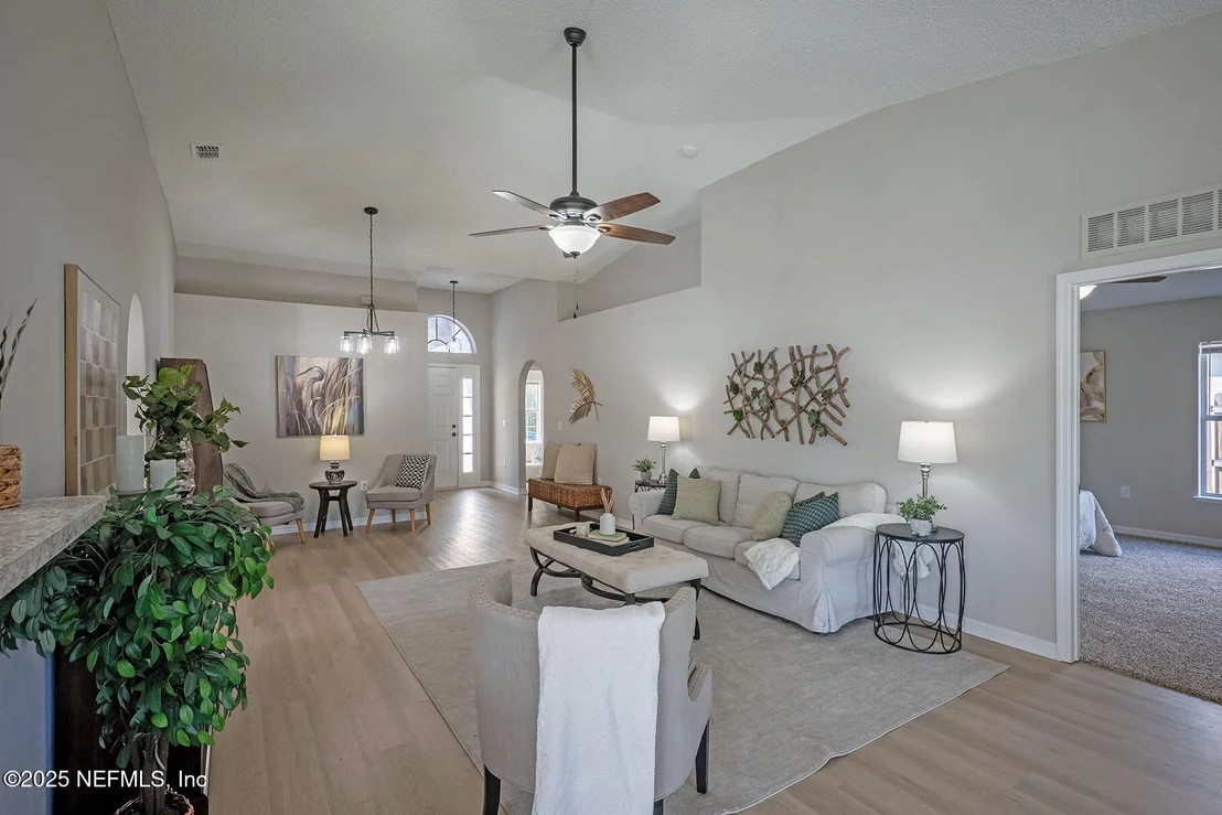 Photo of 2920 STONEGATE Lane