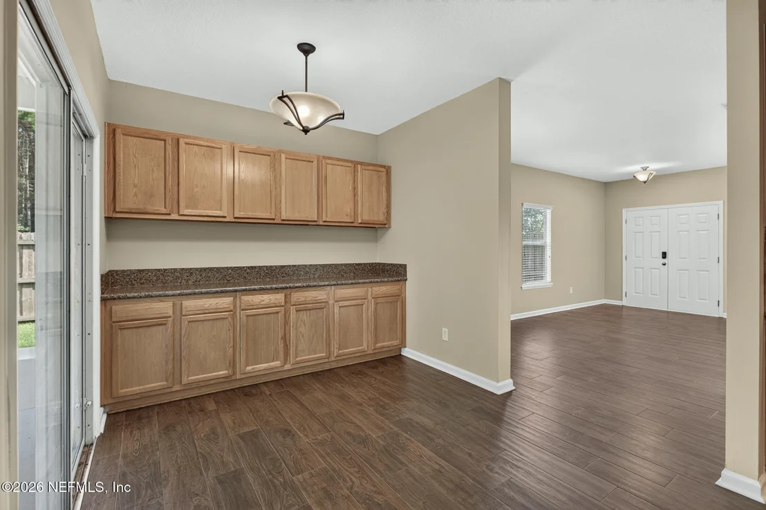 Photo of 1335 IVYHEDGE Avenue