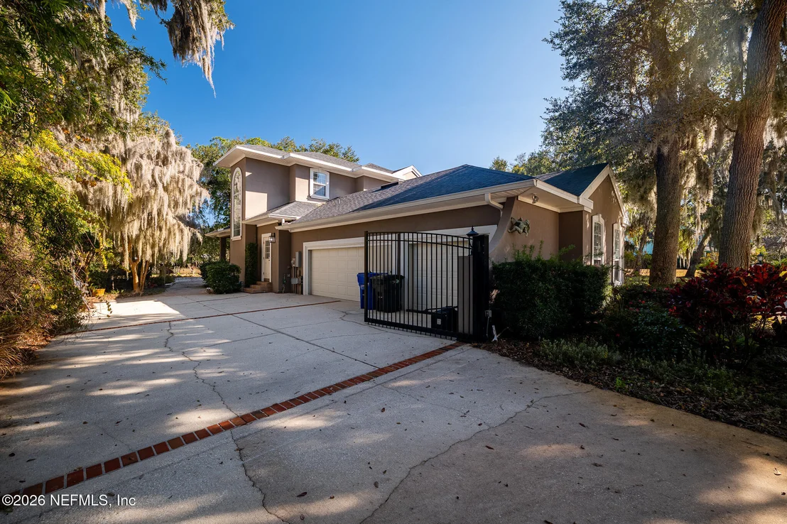 Photo of 707 STANDISH Drive