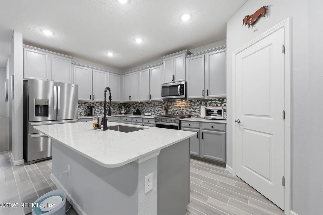 Photo of 1767 AMBERLY Drive
