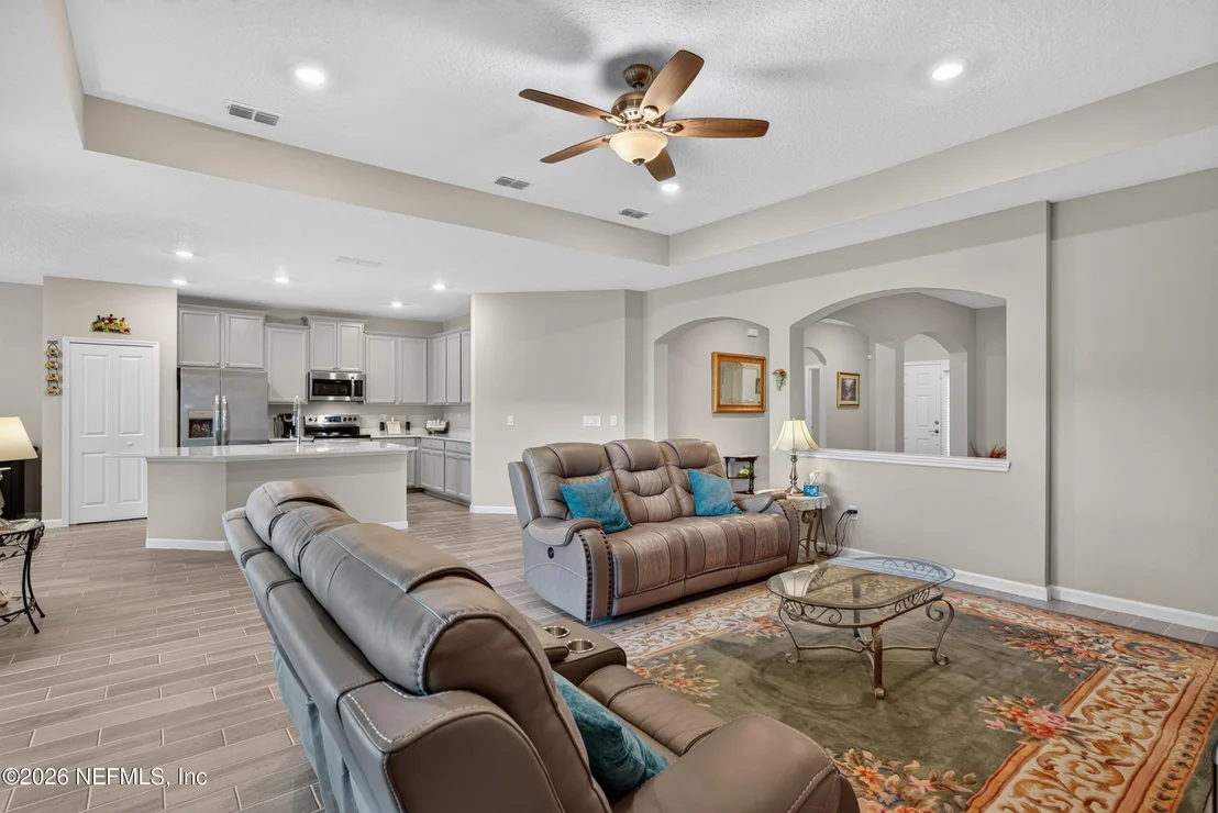 Photo of 9639 LOVAGE Lane