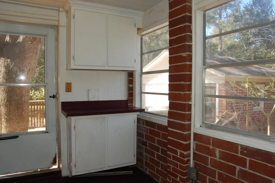 Photo of 2649 COMMUNITY Road