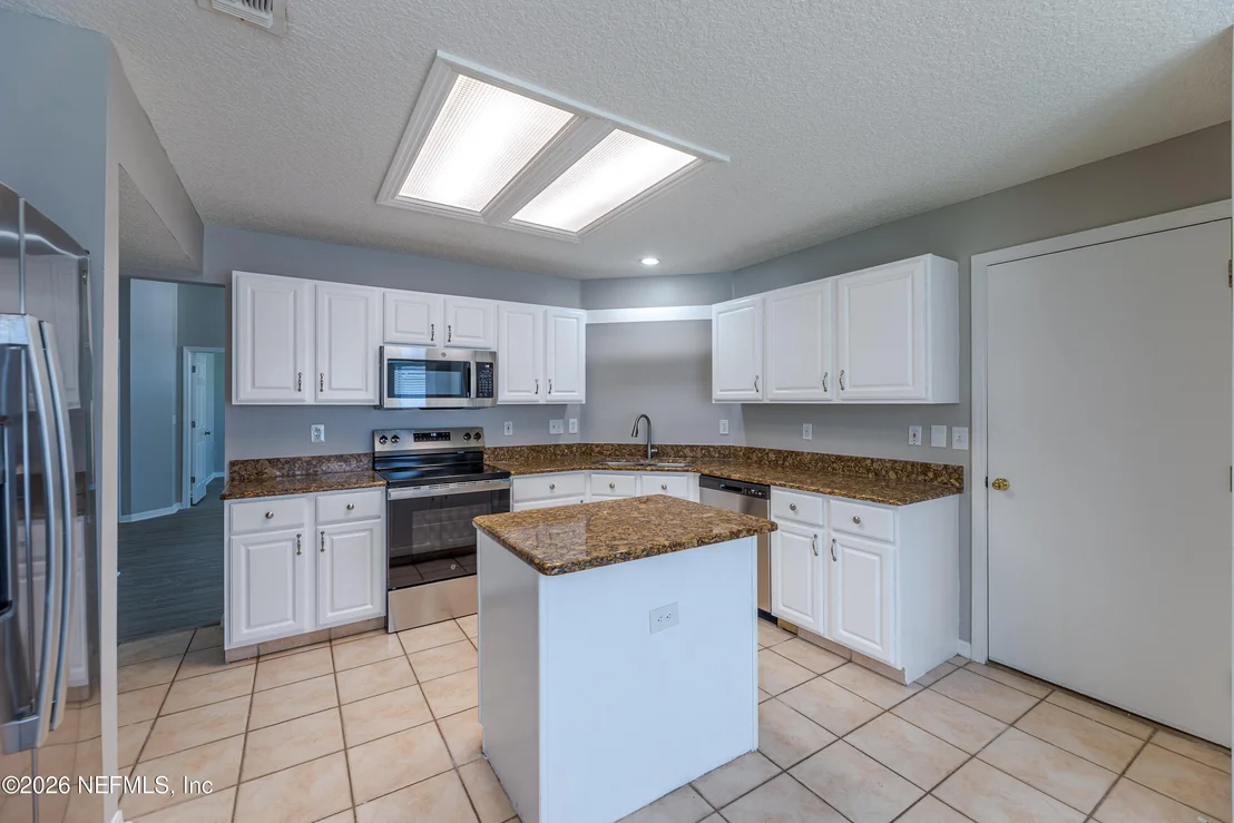 Photo of 13870 SOFTWIND Trail N