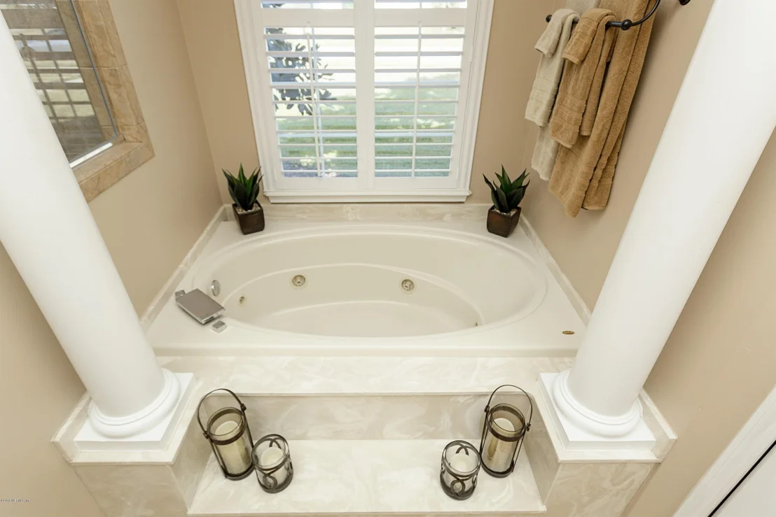 Photo of 465 SUMMERSET Drive