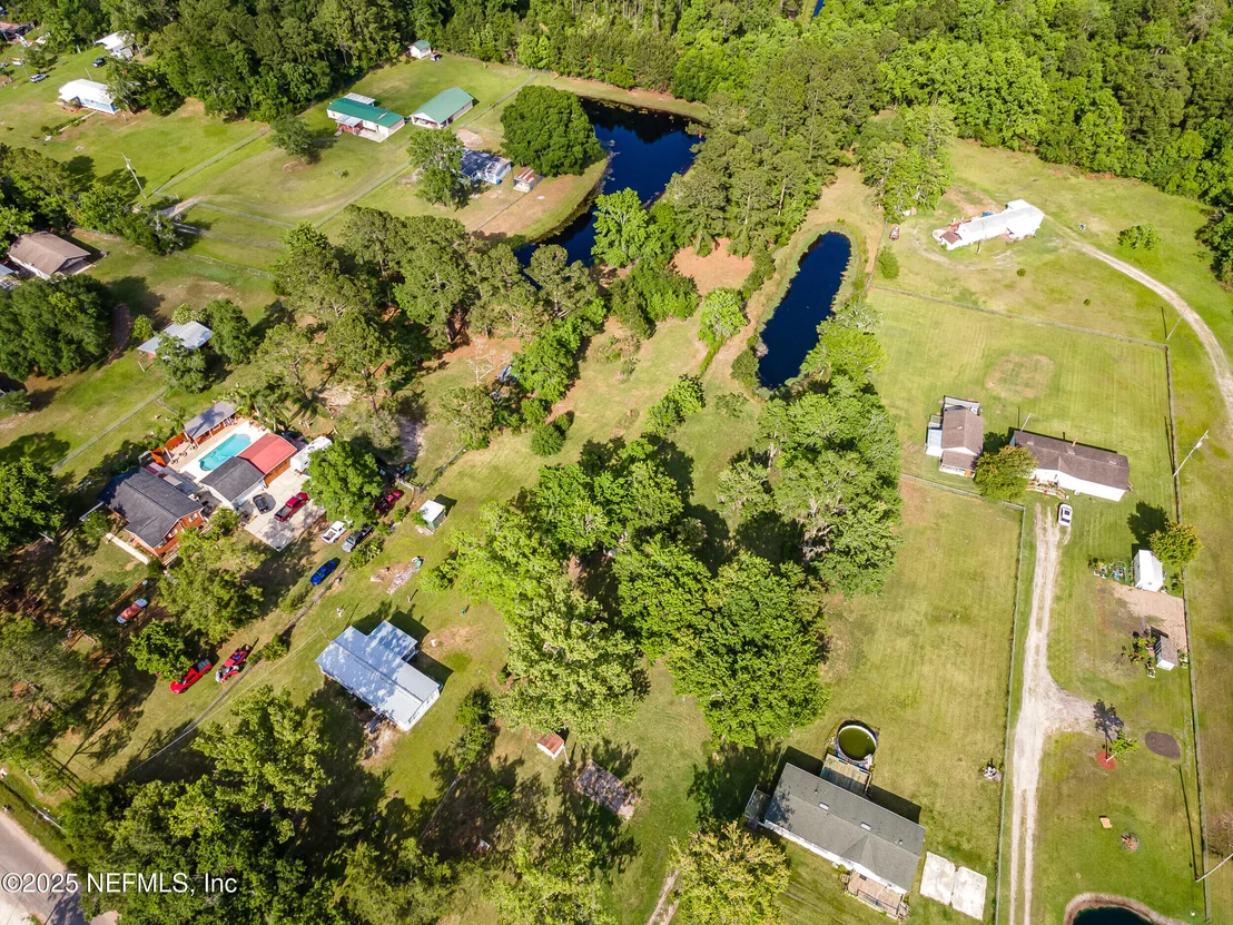Photo of 14111 GROVER Road
