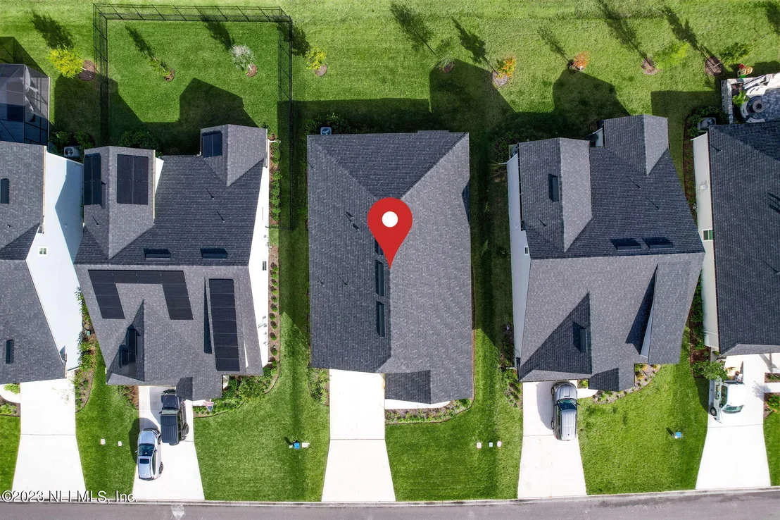 Photo of 152 WINDERMERE Way
