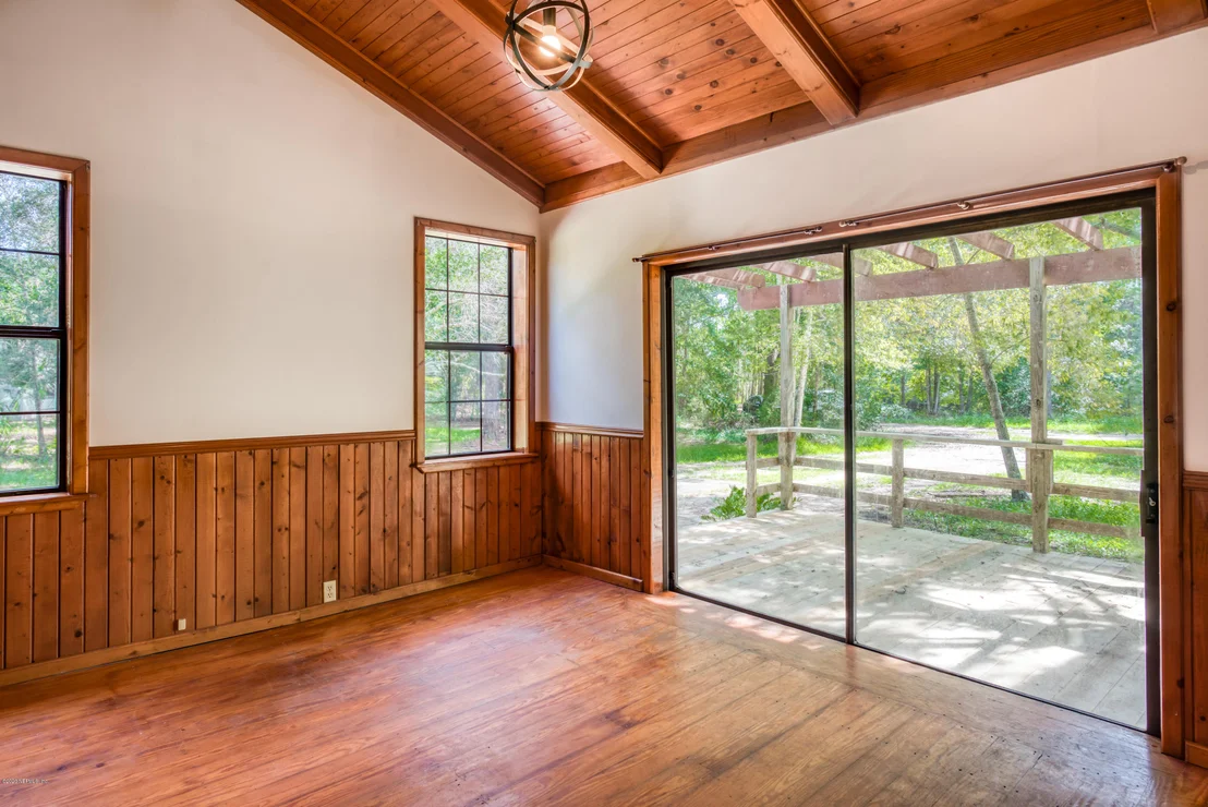 Photo of 7021 CATLETT Road