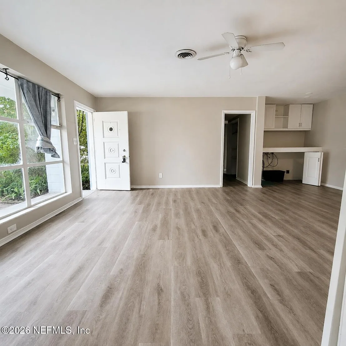 Photo of 228 N WHITNEY Street
