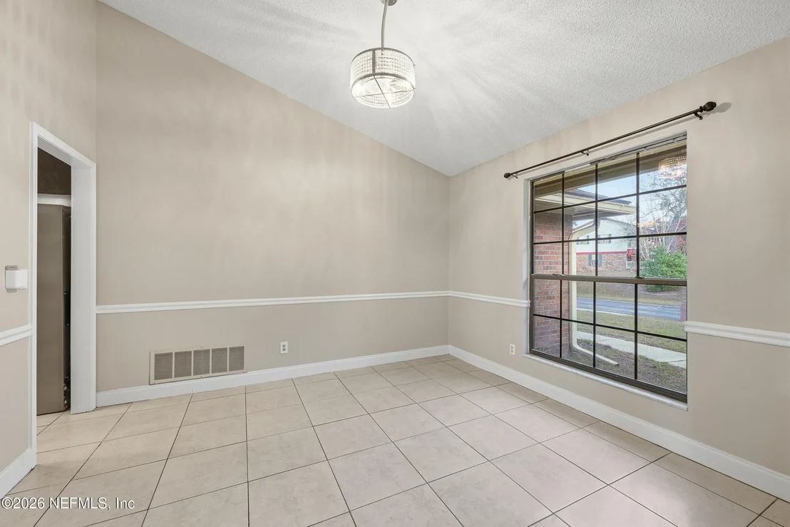 Photo of 954 LAKERIDGE Drive