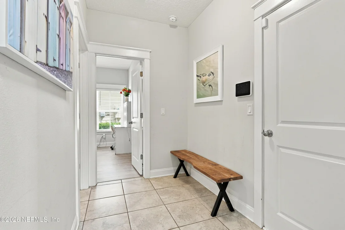 Photo of 324 FERNDALE Way