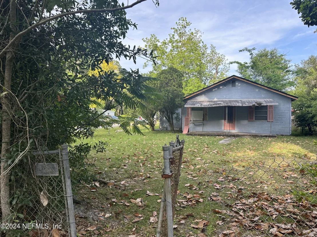 Photo of 4451 LINDER Avenue