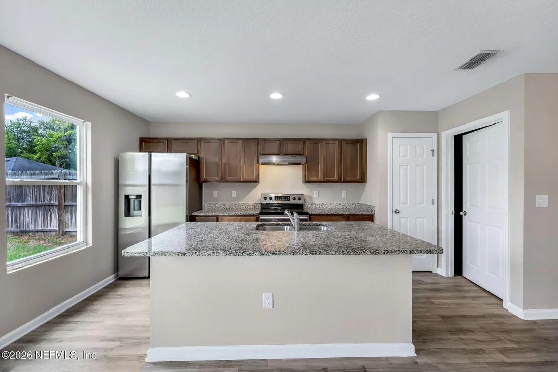 Photo of 7828 HAMMOND Boulevard
