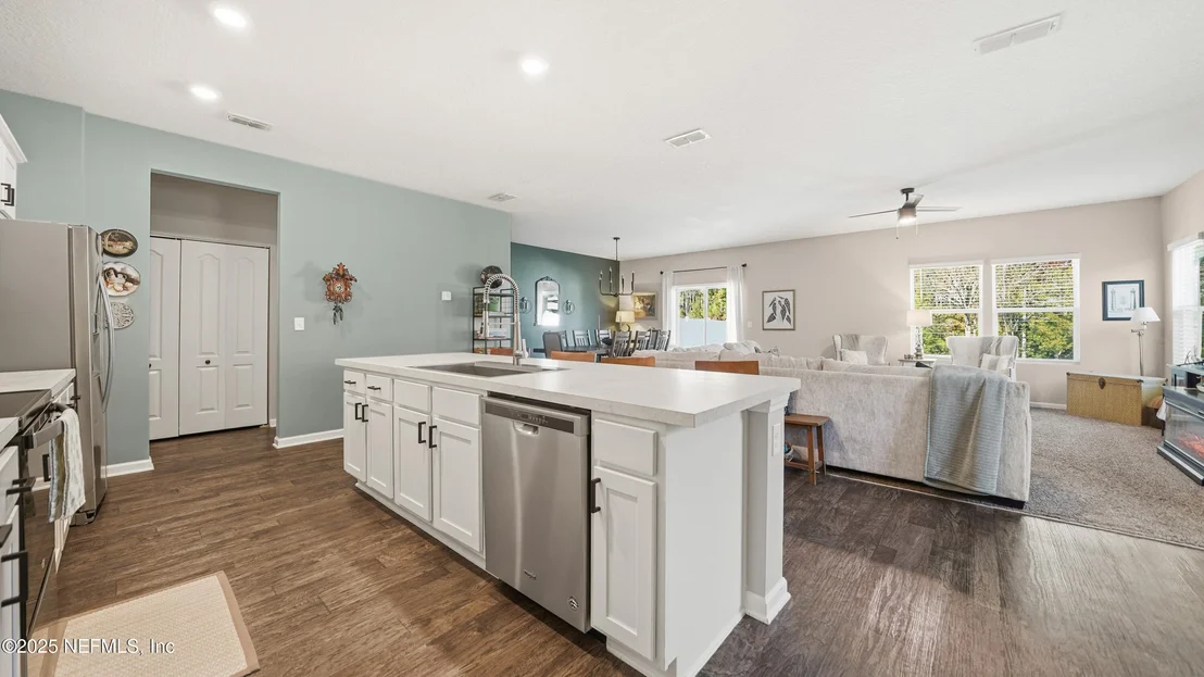 Photo of 8017 CAPE FOX Drive
