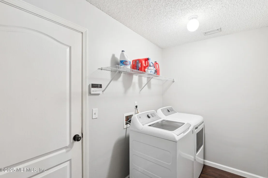 Photo of 9425 STAPLEHURST Drive