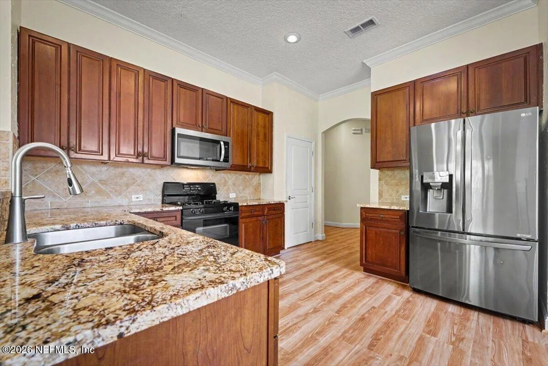 Photo of 1028 MEADOW VIEW Lane