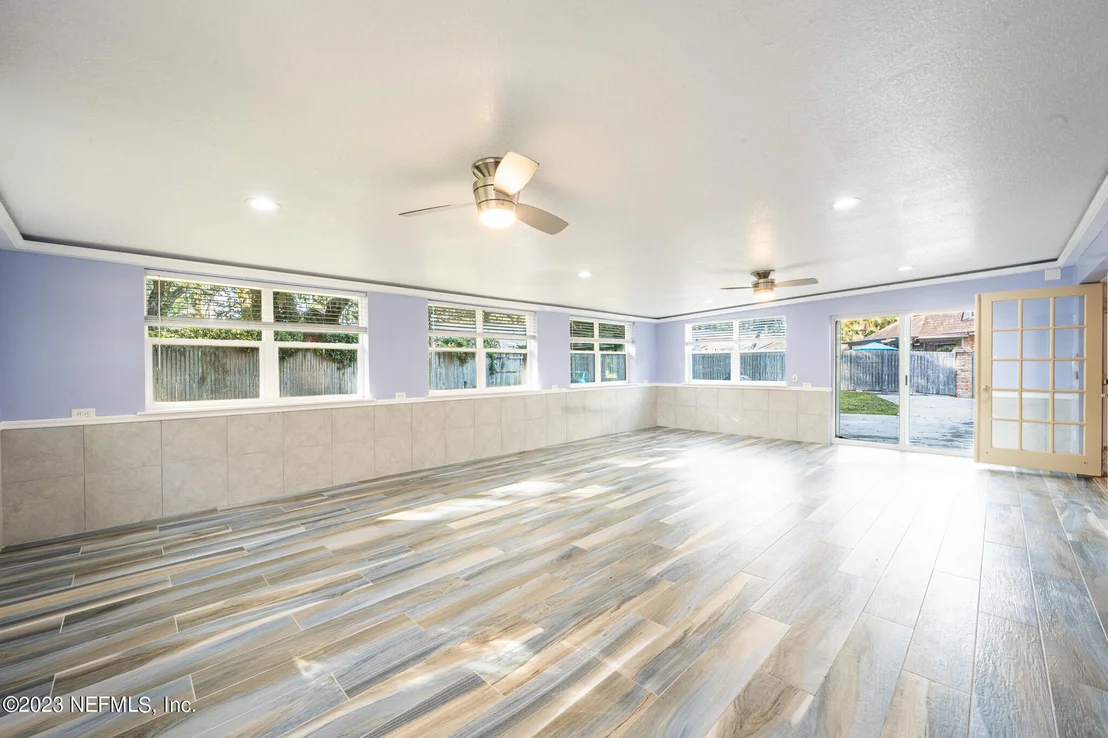 Photo of 4442 RIVER TRAIL Road