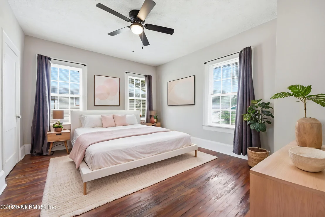 Photo of 2667 POST Street