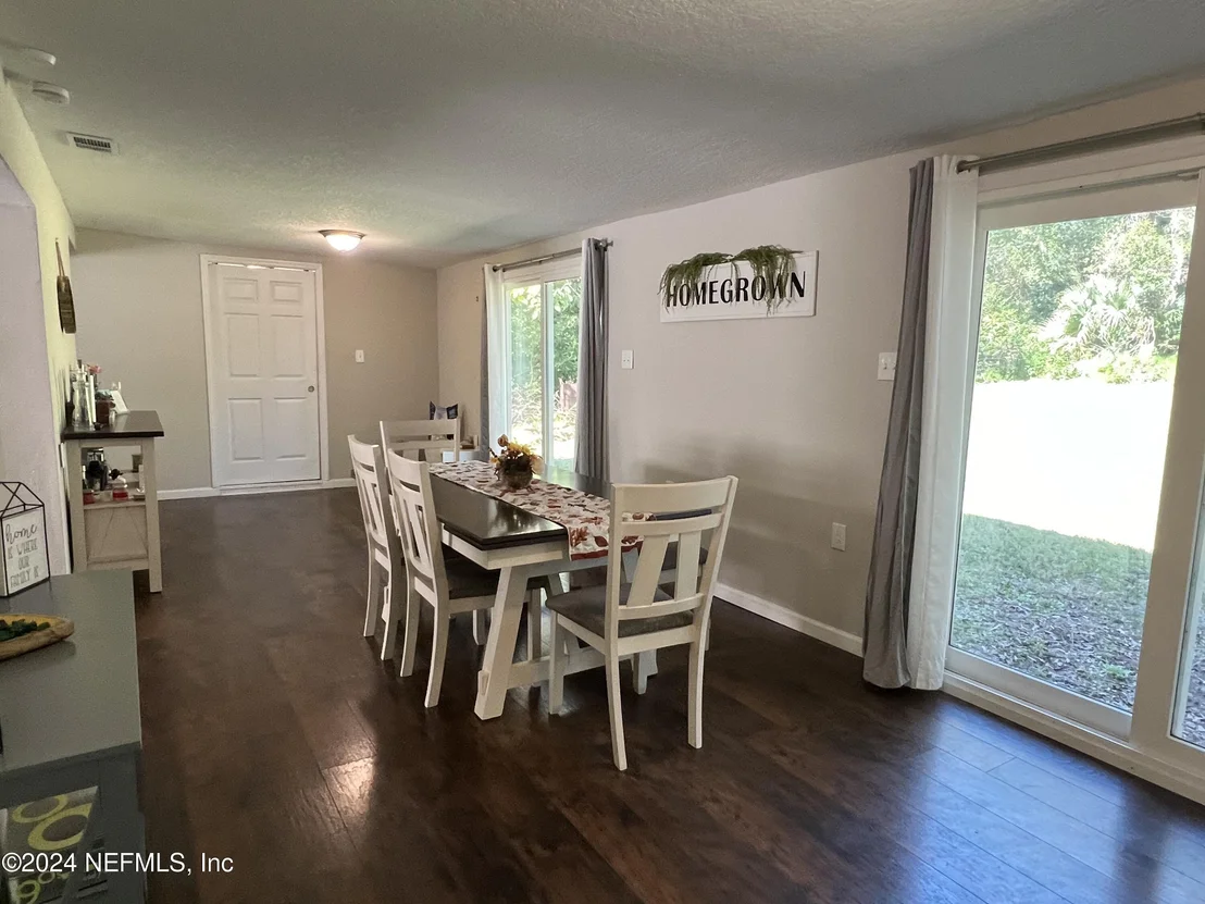 Photo of 5519 RIVER FOREST Drive
