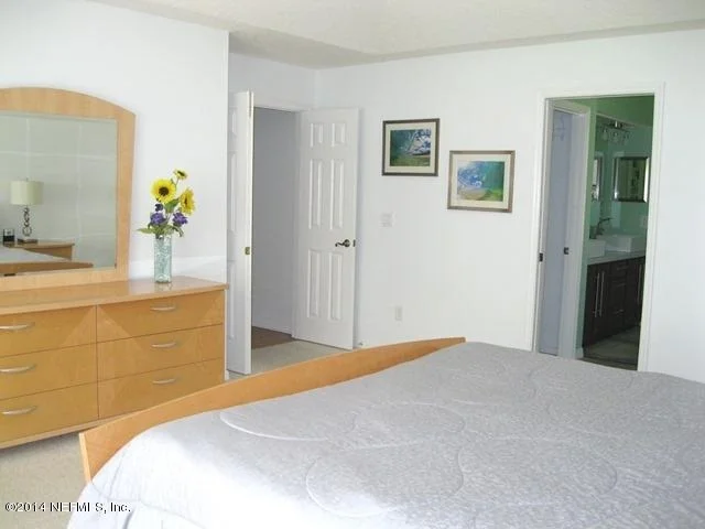 Photo of 212 Bobolink Place