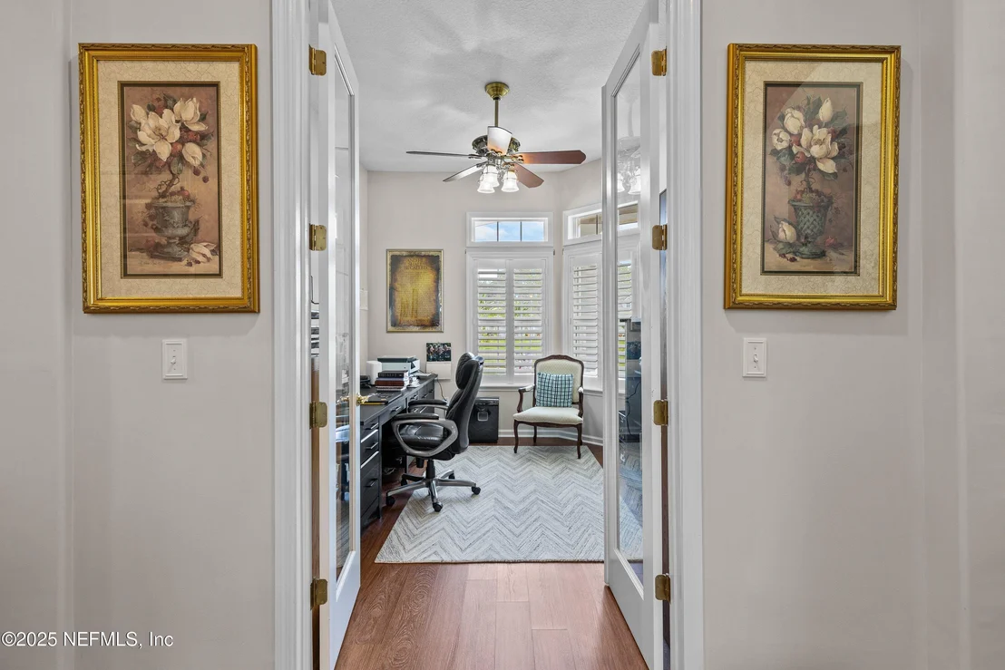 Photo of 9662 RED SQUIRREL Lane