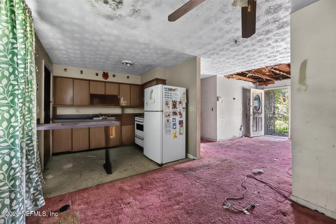 Photo of 4915 CHIVALRY Drive