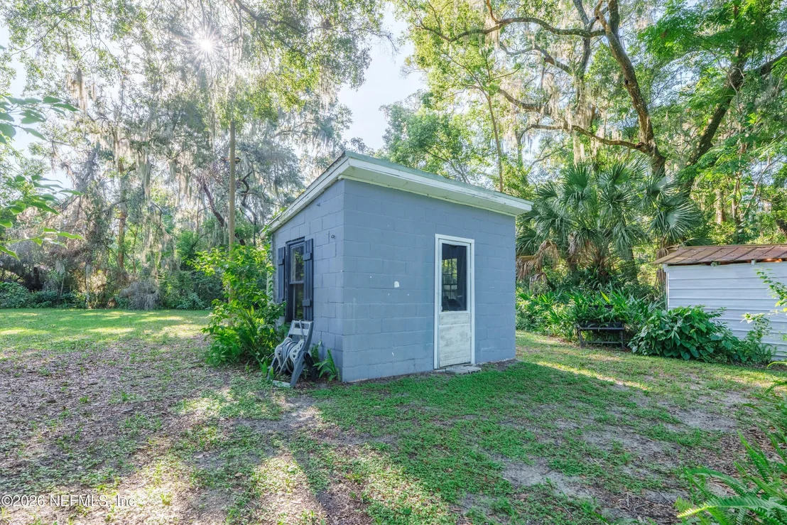 Photo of 210 PINE Avenue