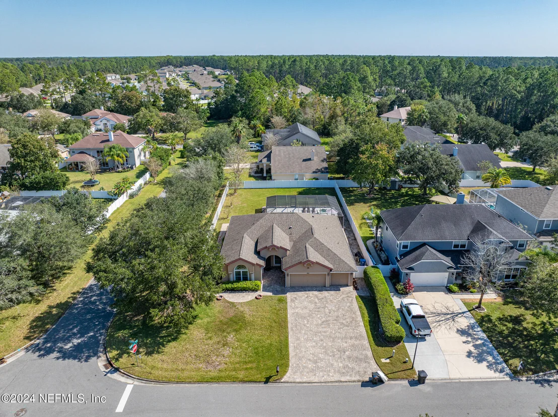 Photo of 800 LAPOMA Way