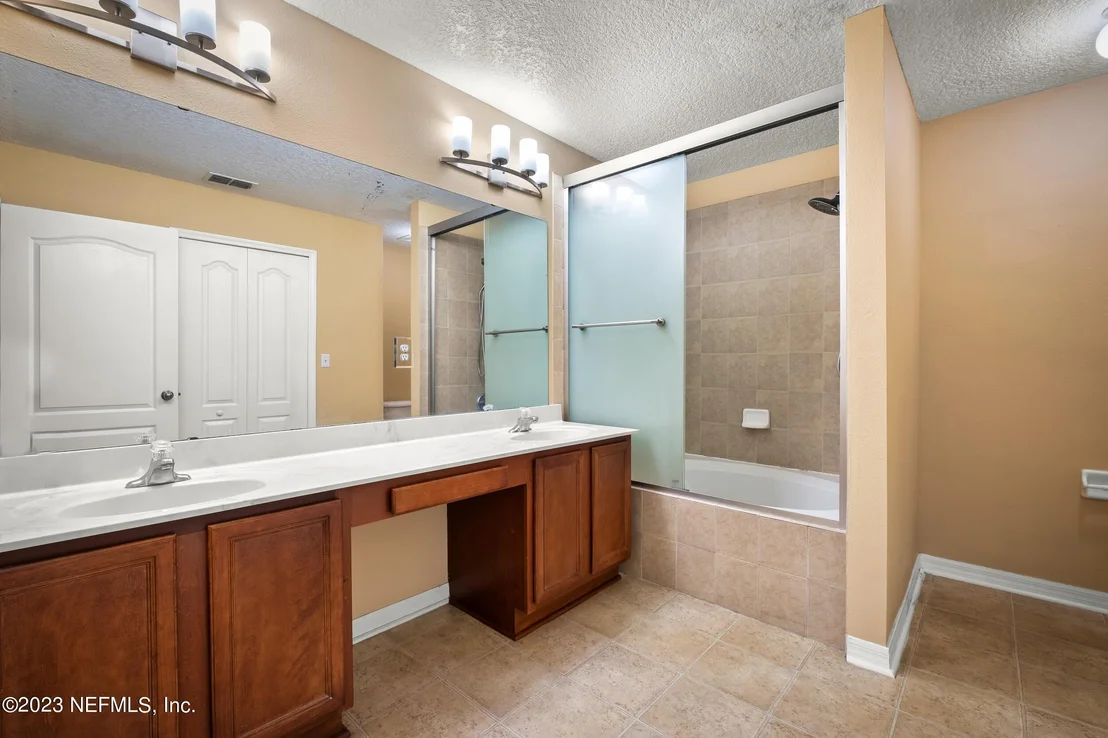 Photo of 11030 ARROWBROOK Lane