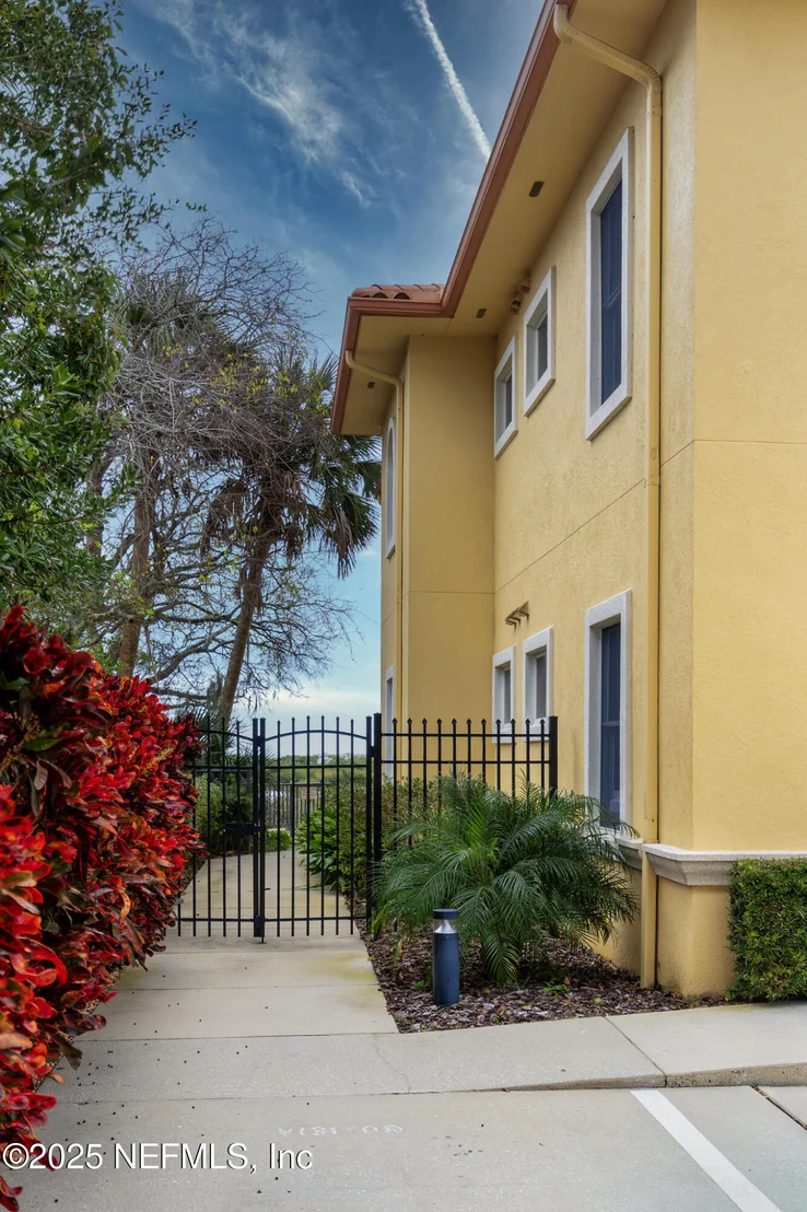 Photo of Unit 203 at 1 RADIO Road