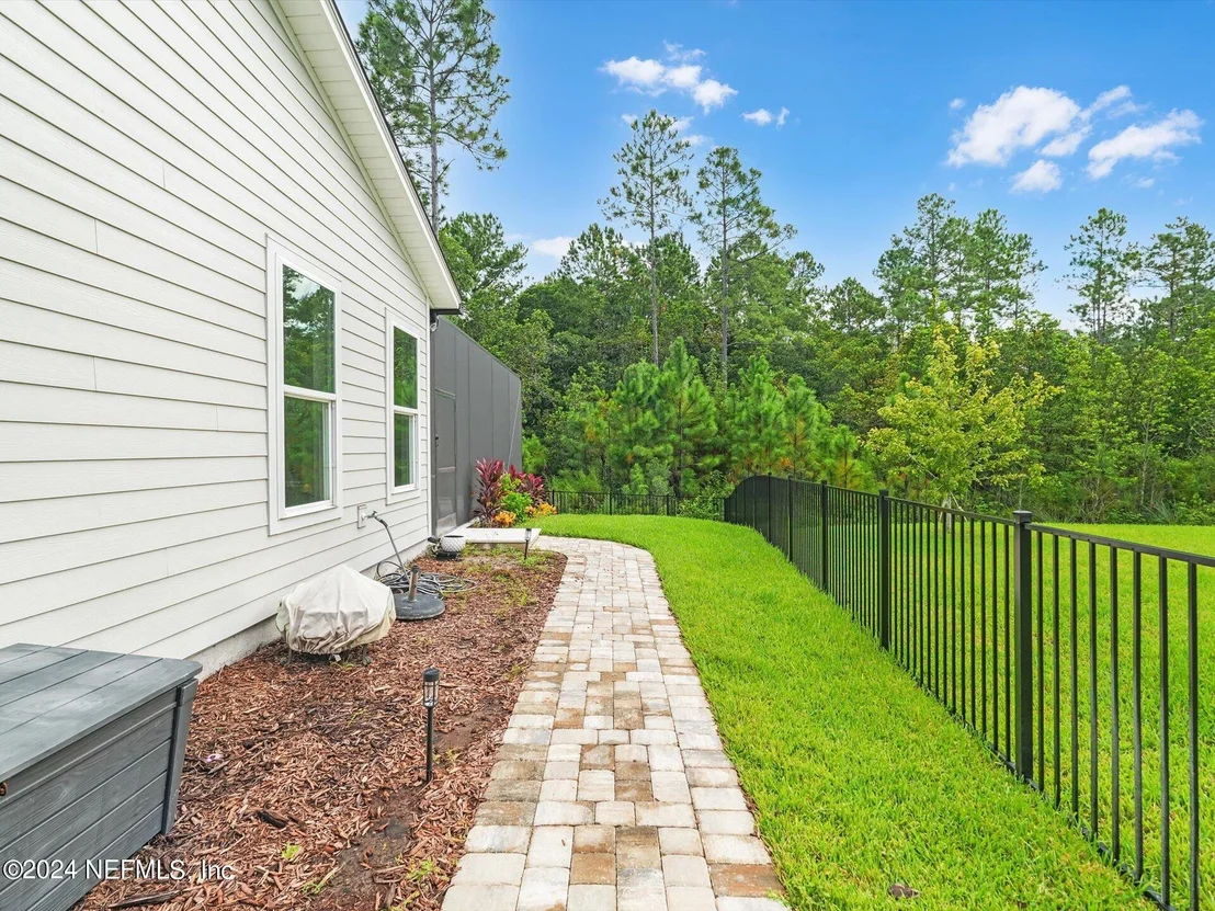 Photo of 192 LOOSESTRIFE Way