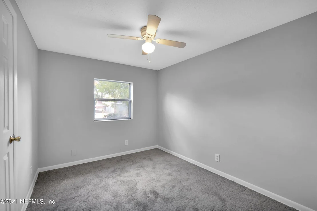 Photo of 390 WOODSIDE Drive