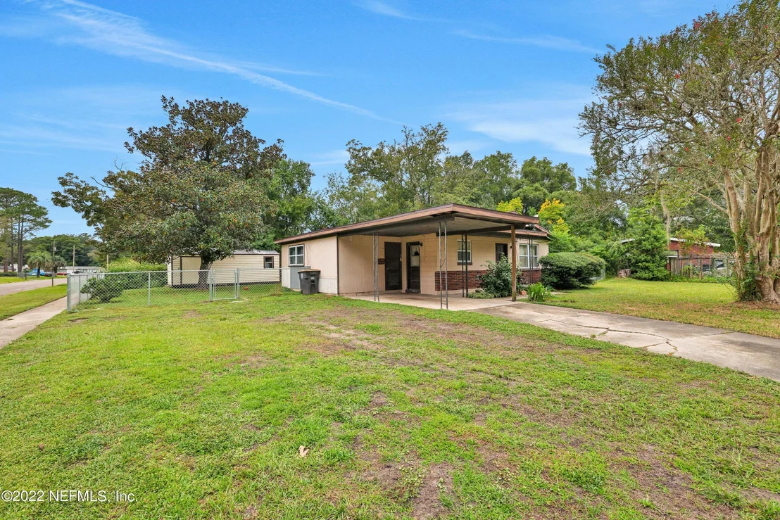 Photo of 2332 BURPEE Drive