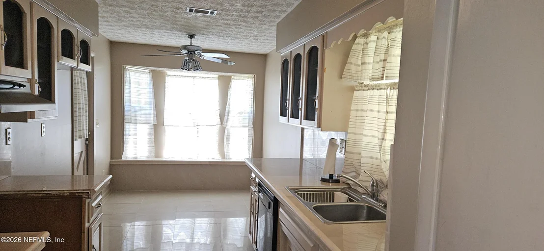 Photo of 3839 FERNGLEN Drive