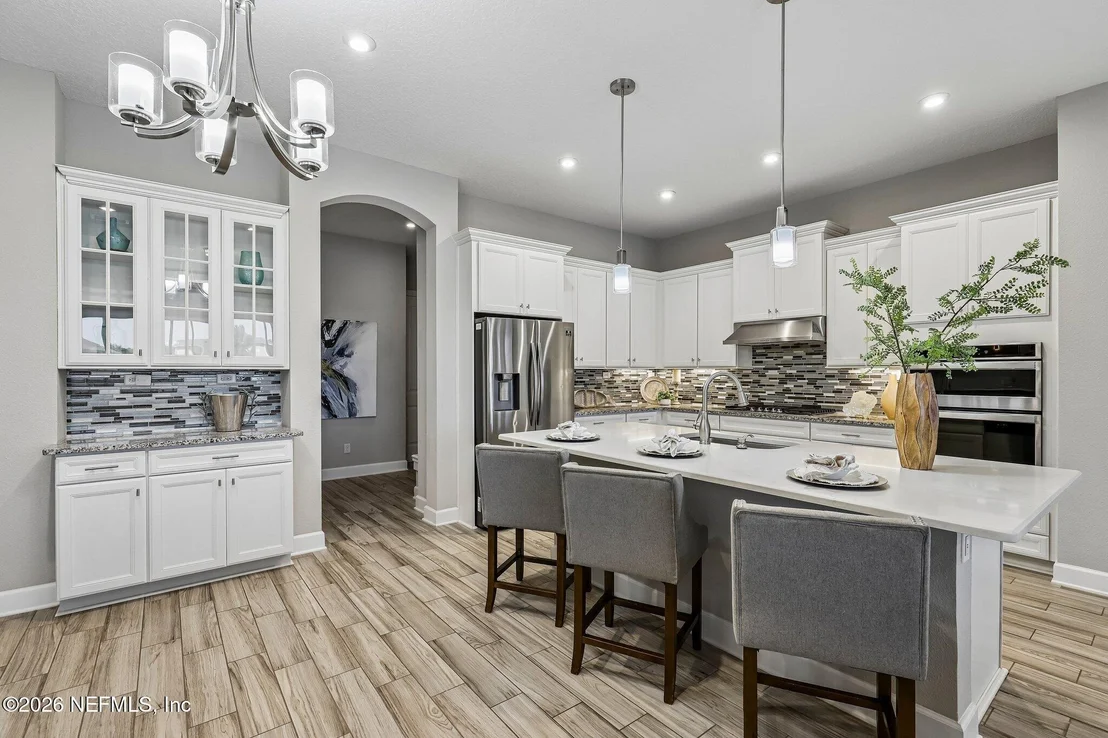 Photo of 114 GLENNEYRE Circle