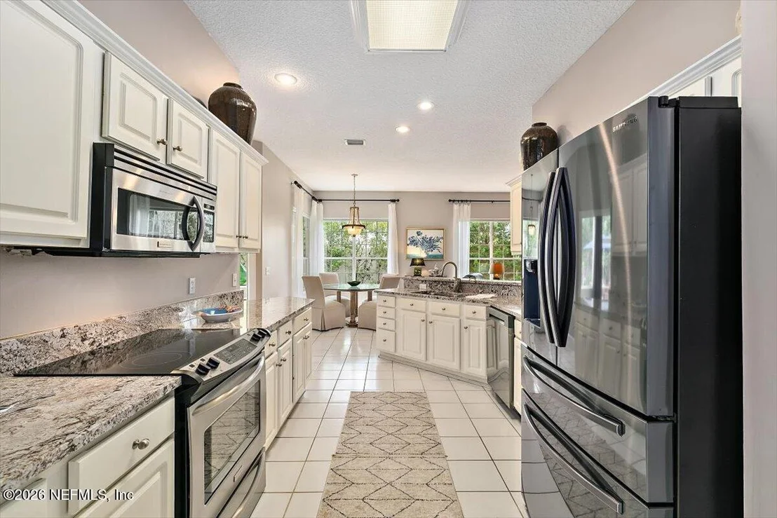 Photo of 113 OAK VIEW Circle