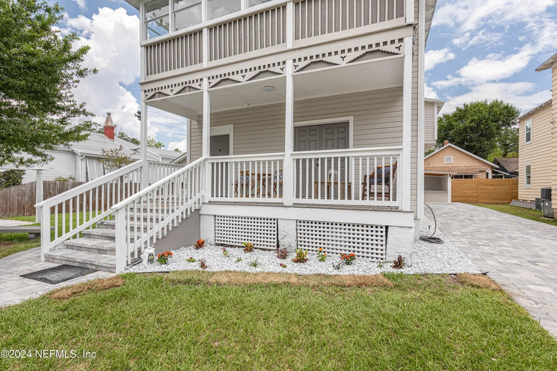 Photo of 56 CARRERA Street
