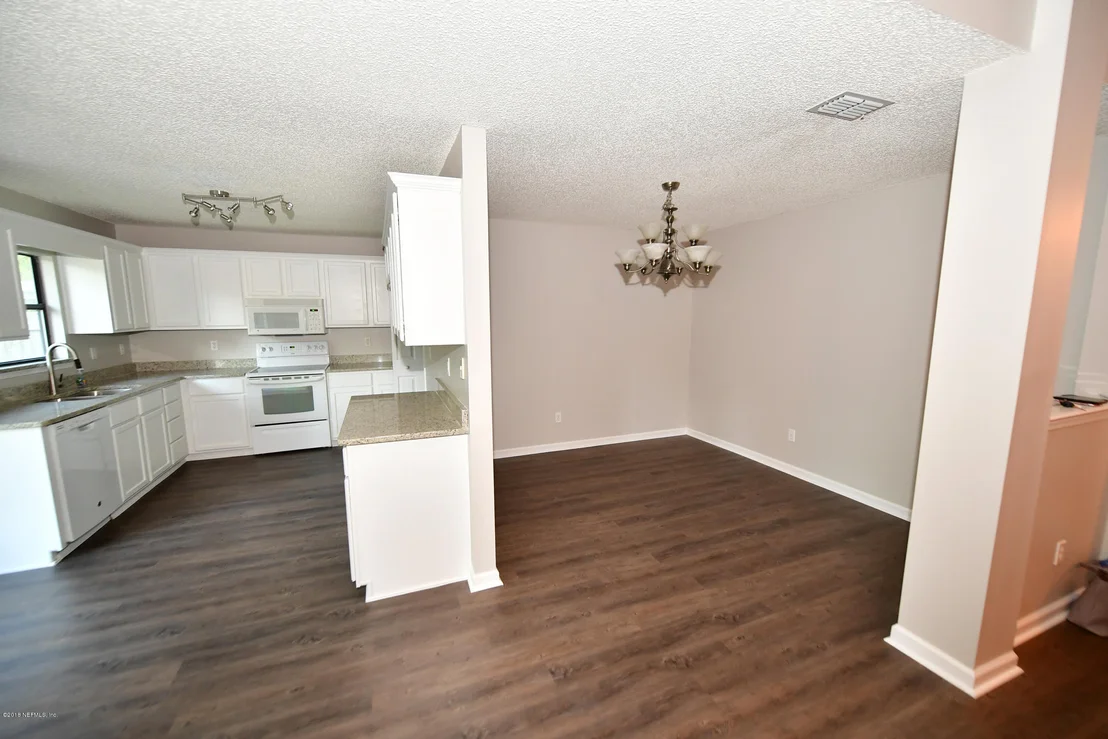 Photo of 3888 CHAPELGATE Road