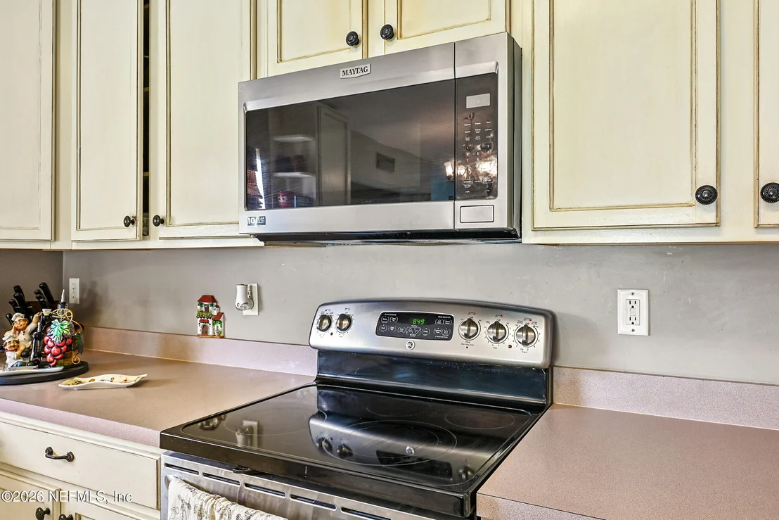 Photo of 1516 GREENWAY Place