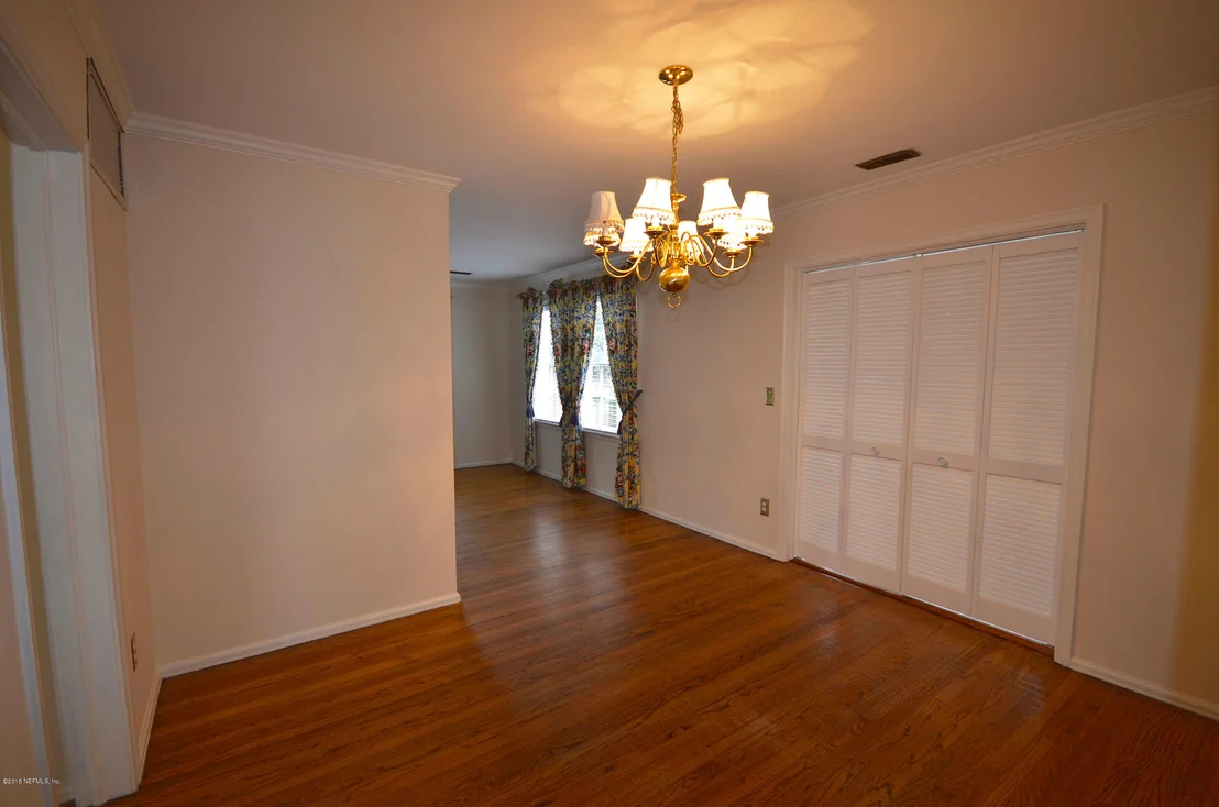 Photo of 5012 ORTEGA Boulevard