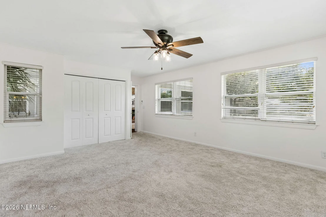 Photo of 915 OLD GROVE Manor