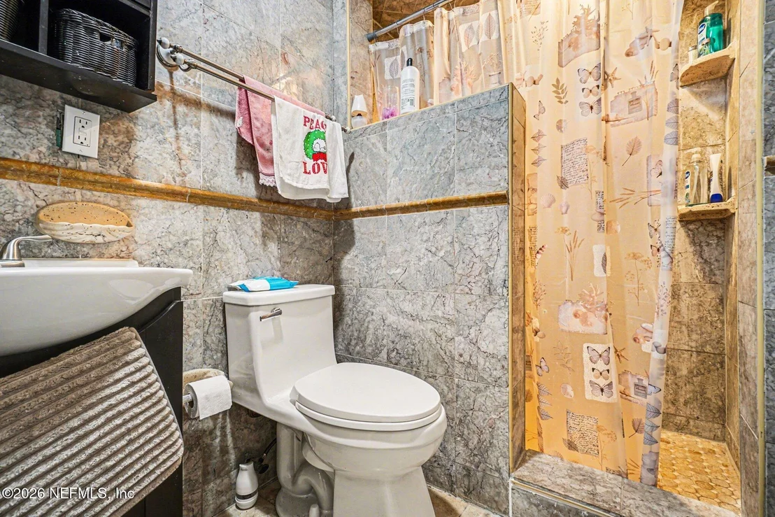 Photo of 6964 RAMOTH Drive
