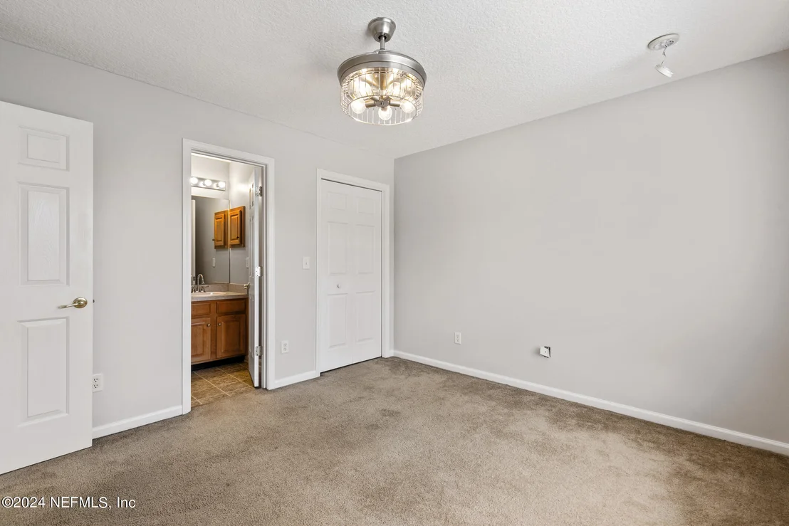 Photo of 4120 LONICERA Loop