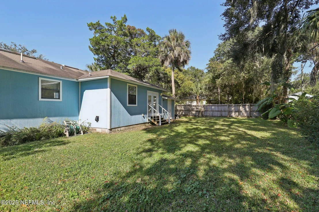 Photo of 2707 MERWYN Road